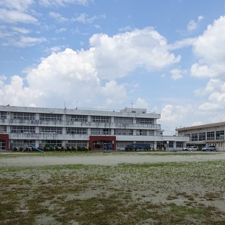 伊賀市立依那古小学校